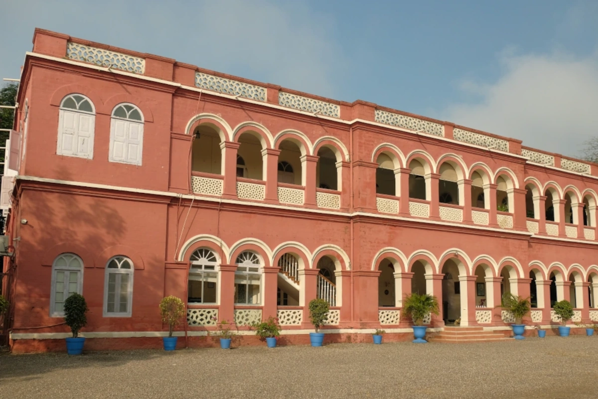 Palais du Maharaja à Gondal, exemple d’architecture royale et patrimoine historique du Gujarat.